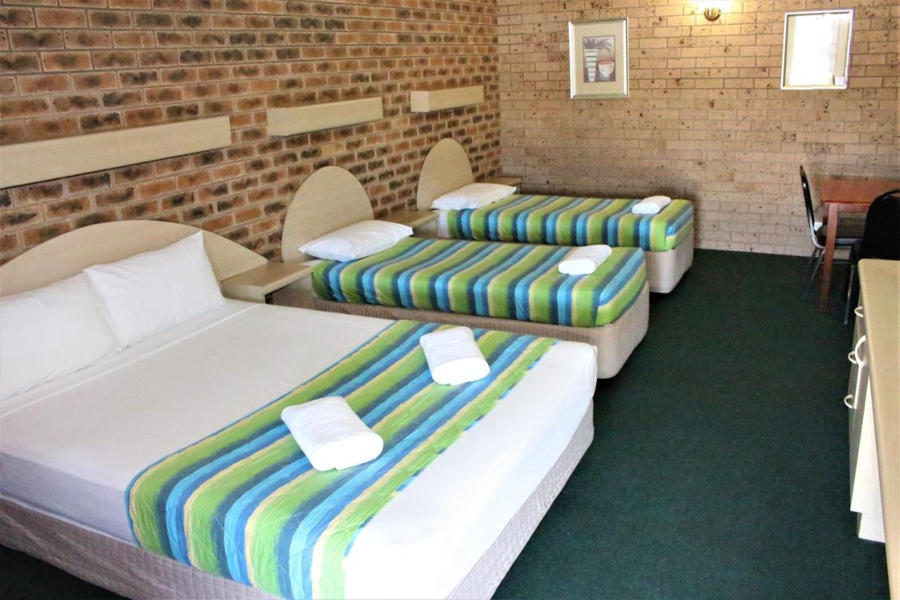 Castle Motor Lodge Bowen Exteriér fotografie